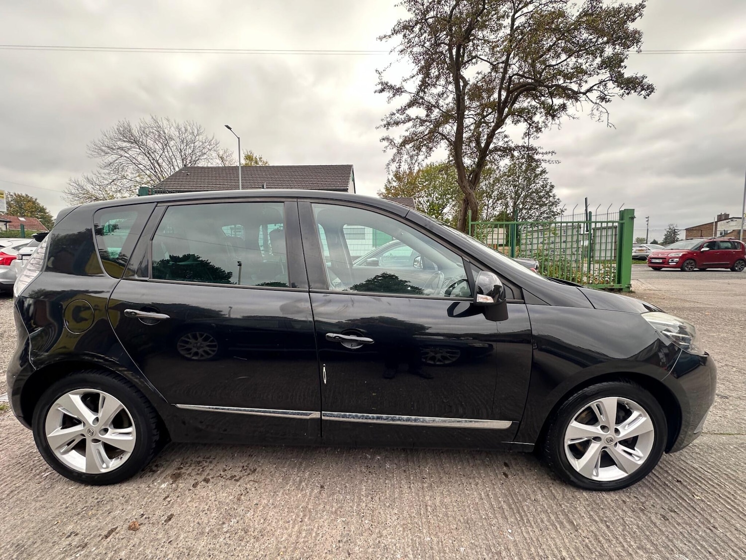 Used Renault Scenic 2015 for sale - 76337491: Photo 9