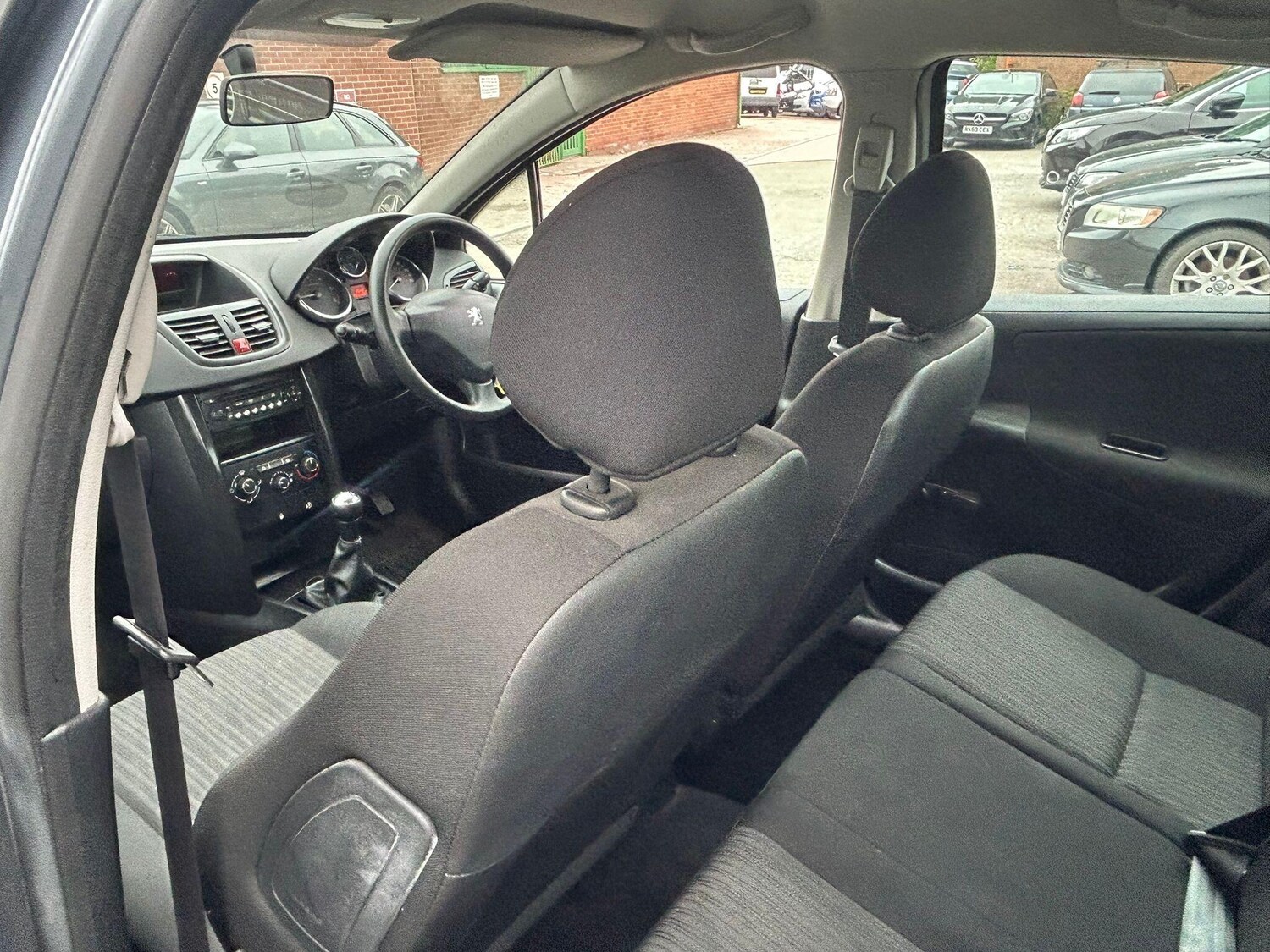 Used Peugeot 207 2010 for sale - 76953536: Photo 18