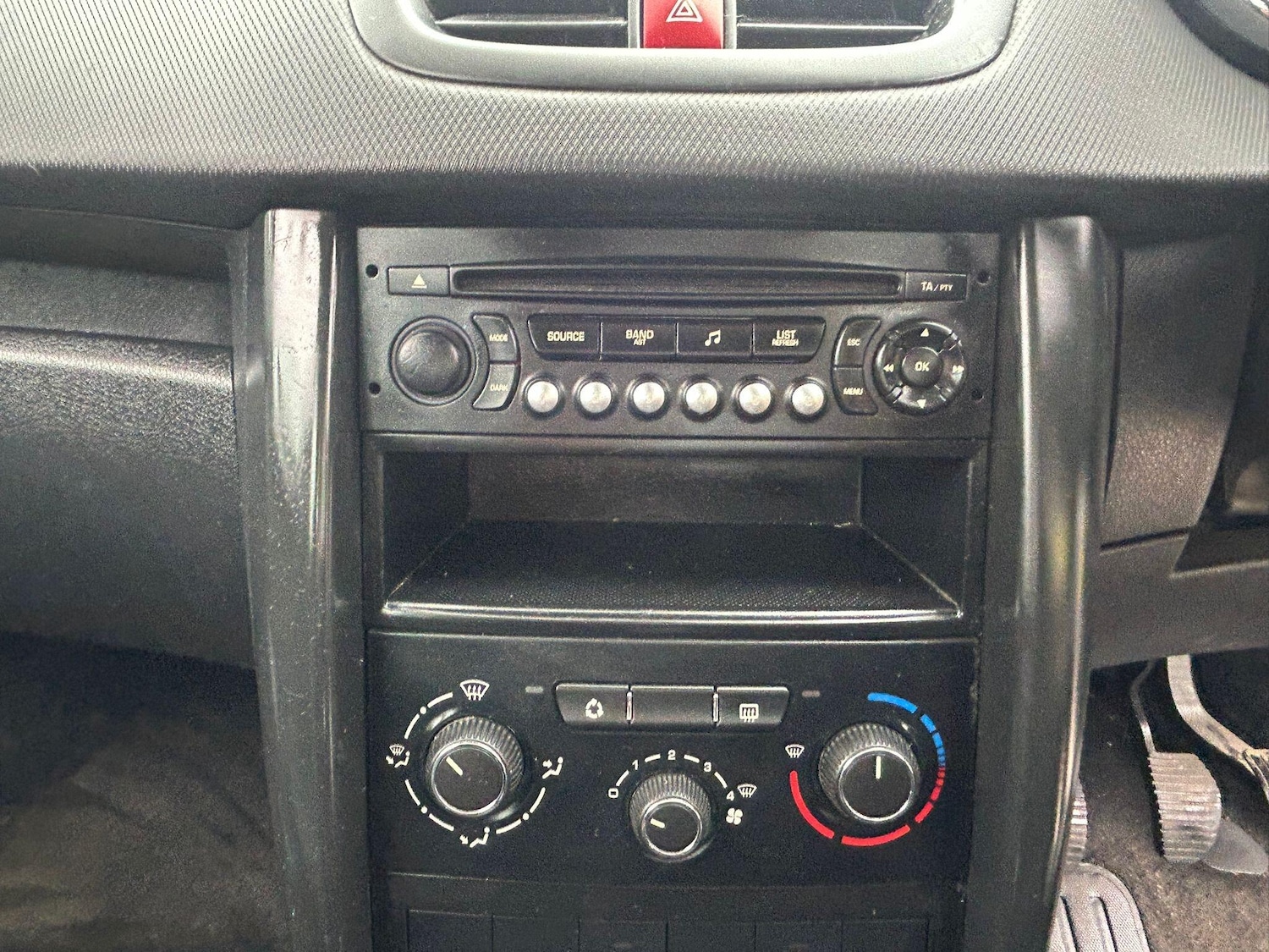 Used Peugeot 207 2010 for sale - 76953536: Photo 26