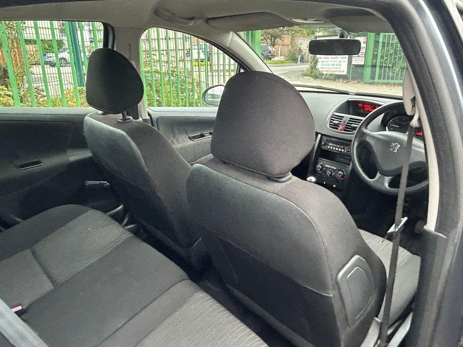 Used Peugeot 207 2010 for sale - 76953536: Photo 31