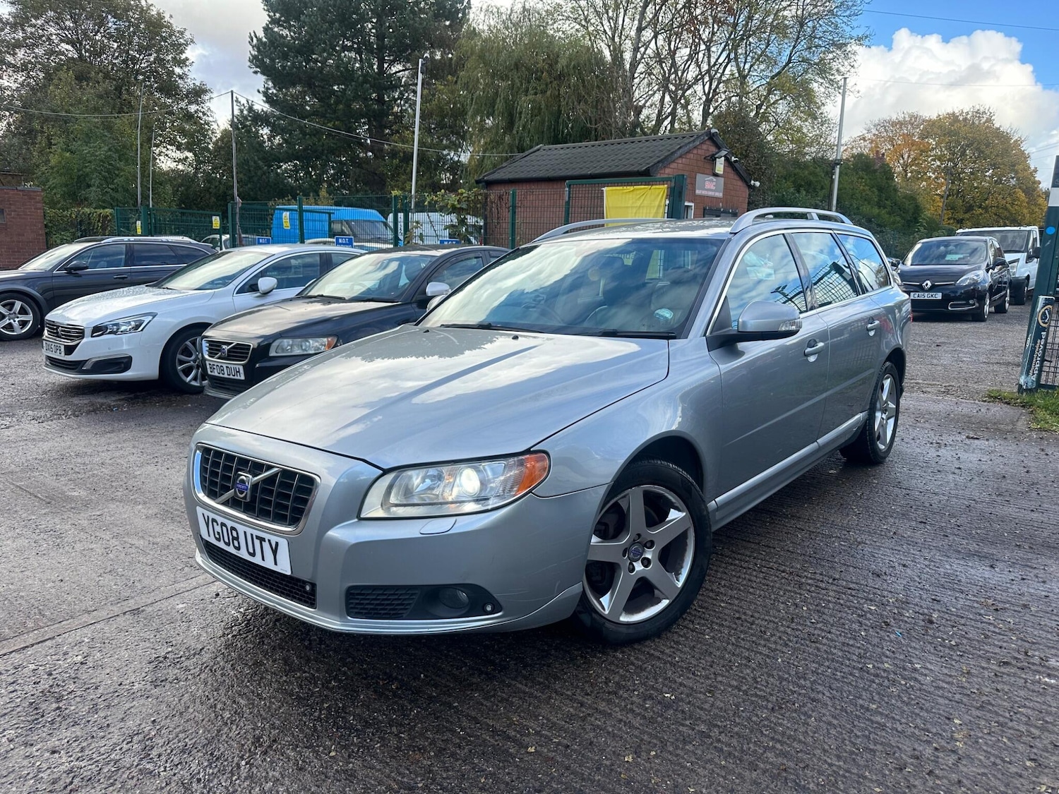 Used Volvo V70 2008 for sale - 76409548: Photo 1