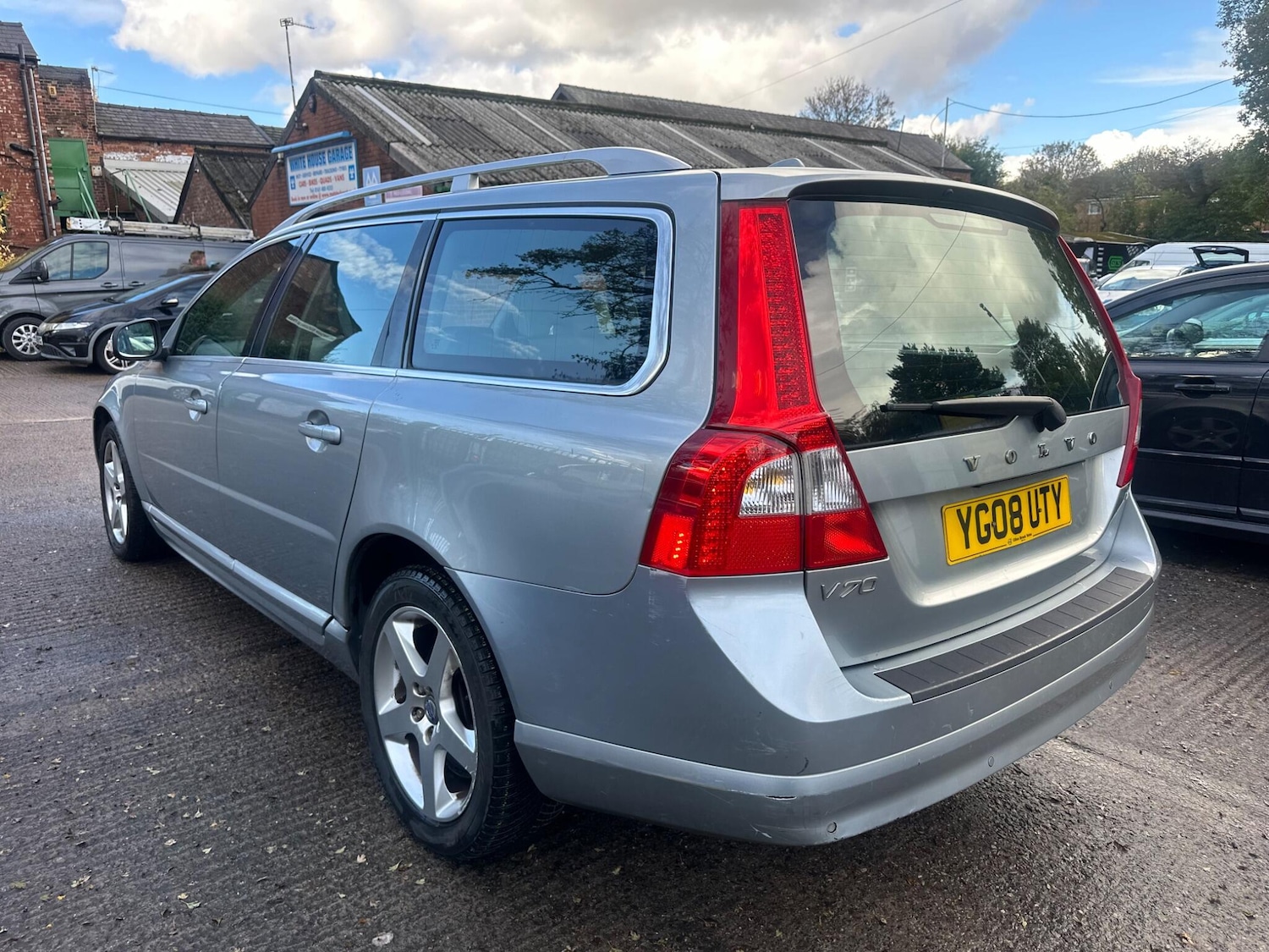 Used Volvo V70 2008 for sale - 76409548: Photo 12