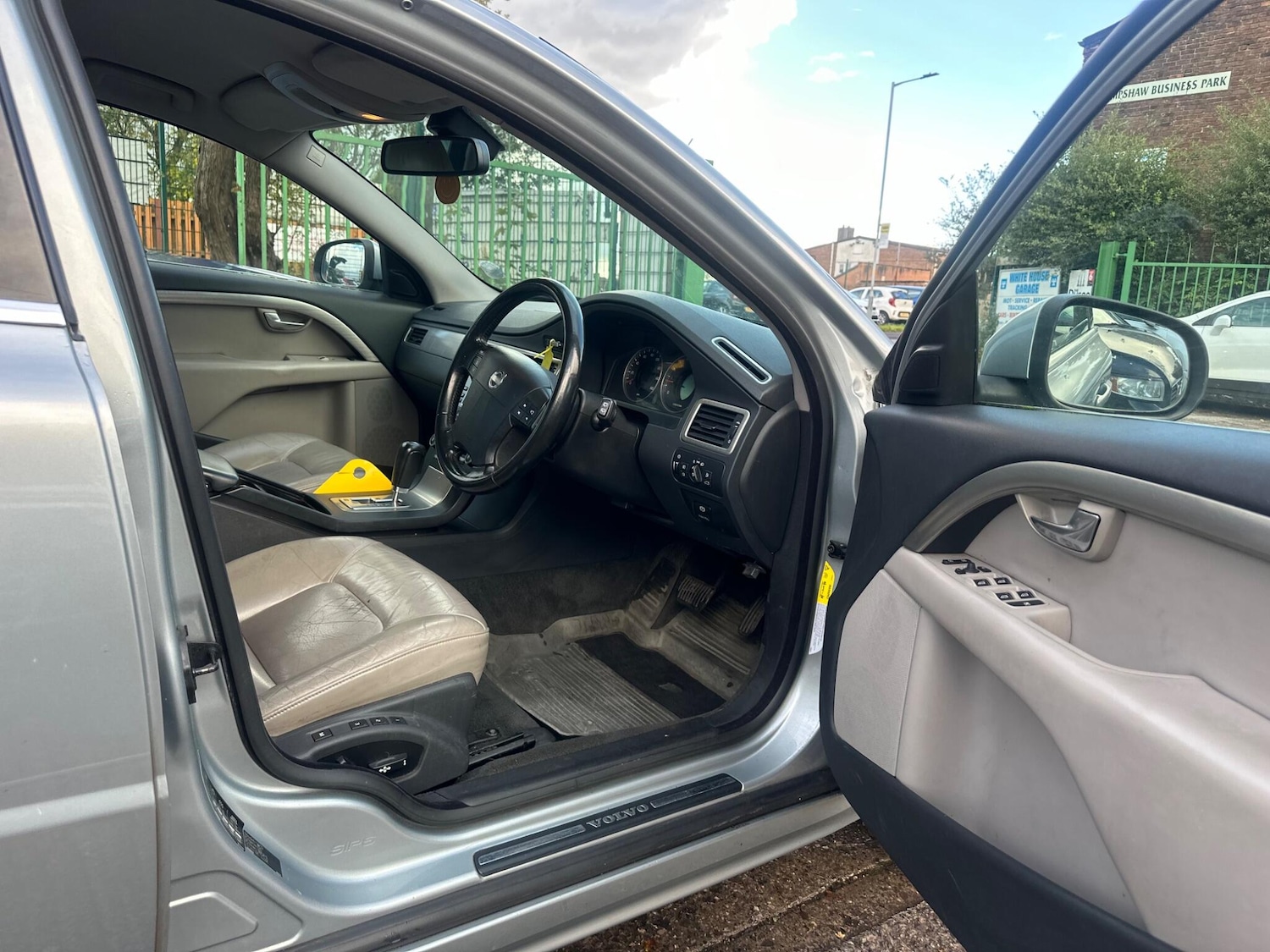 Used Volvo V70 2008 for sale - 76409548: Photo 14