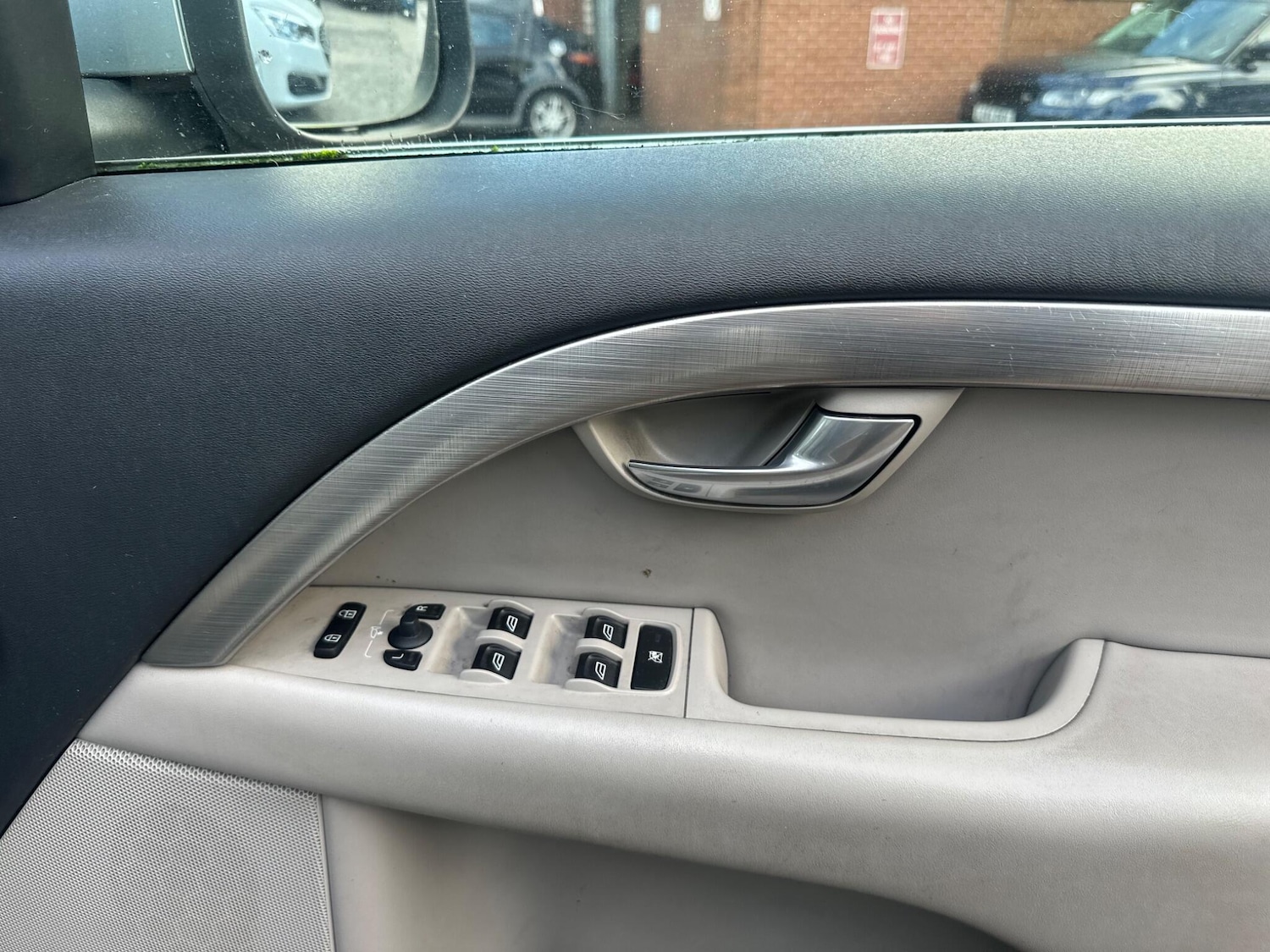 Used Volvo V70 2008 for sale - 76409548: Photo 15