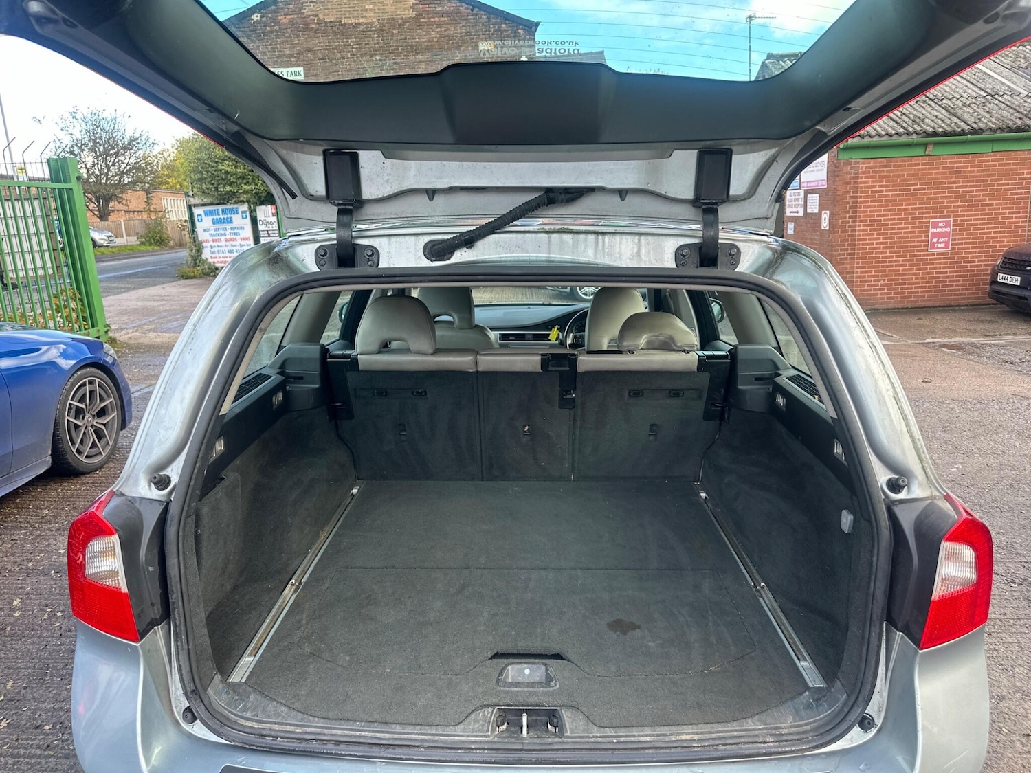 Used Volvo V70 2008 for sale - 76409548: Photo 22