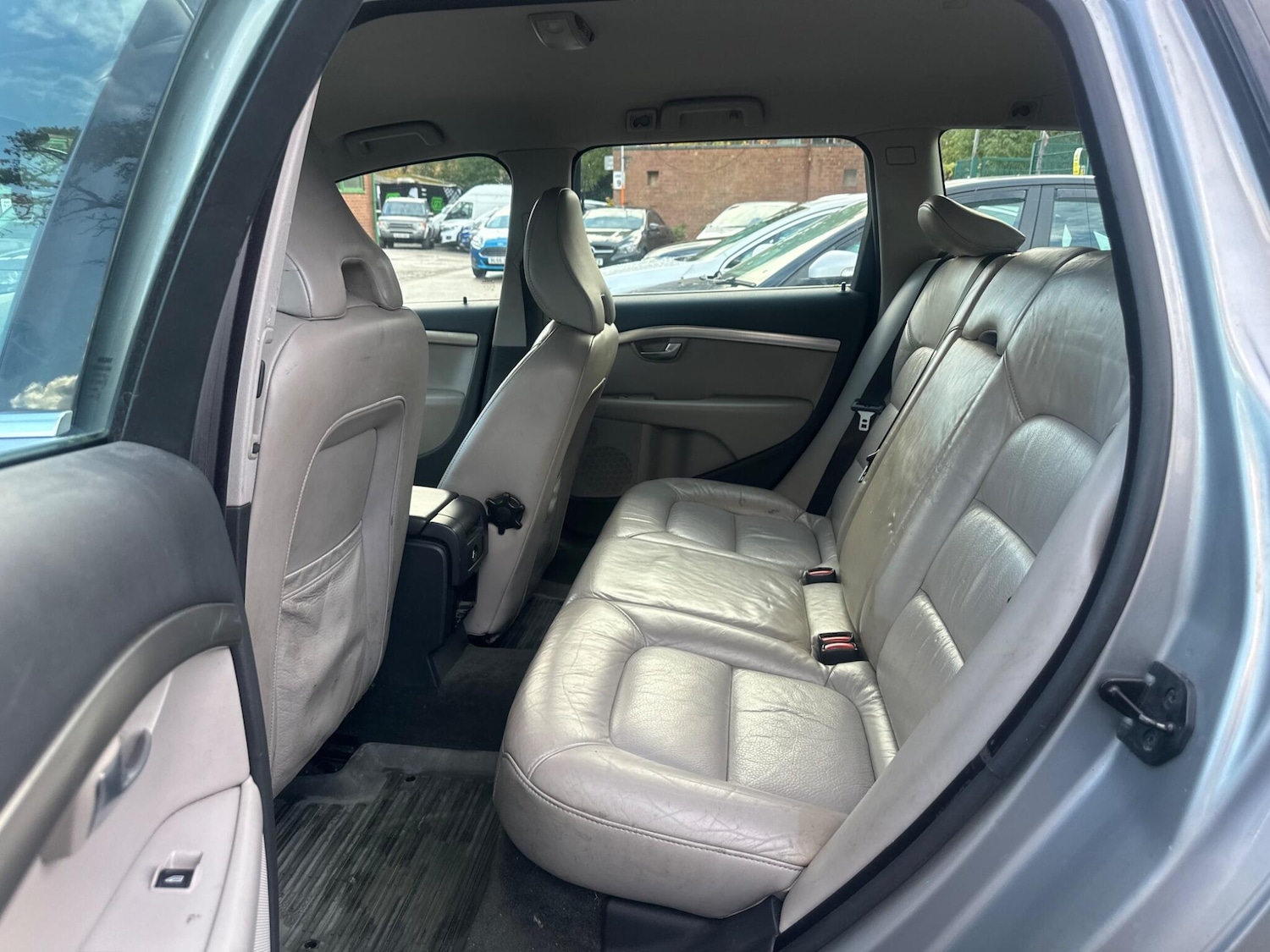 Used Volvo V70 2008 for sale - 76409548: Photo 26