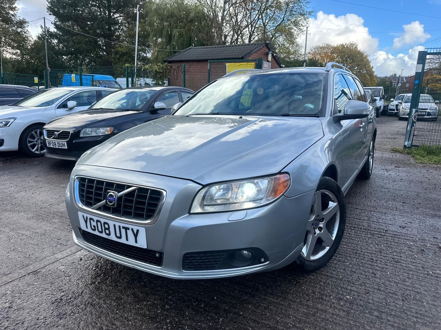 Used Volvo V70 2008 for sale - 76409548: Photo 3