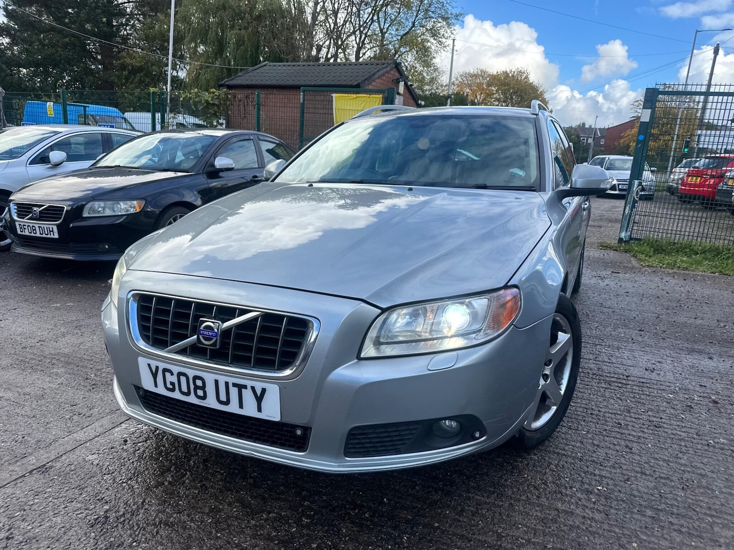 Used Volvo V70 2008 for sale - 76409548: Photo 4