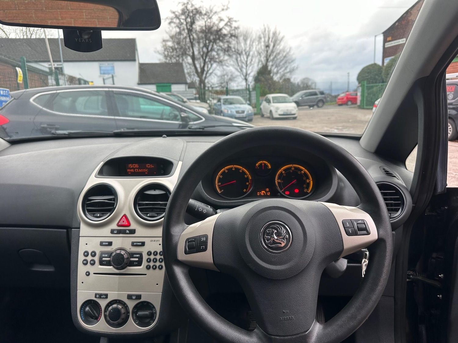 Used Vauxhall Corsa 2011 for sale - 76952621: Photo 21