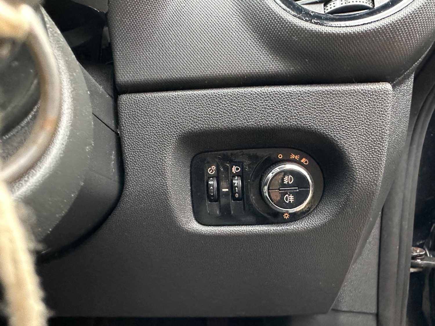 Used Vauxhall Corsa 2011 for sale - 76952621: Photo 28