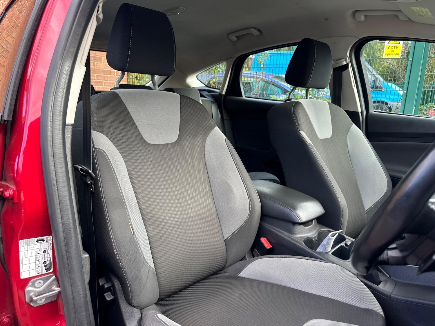 Used Ford Focus 2011 for sale - 76953287: Photo 17