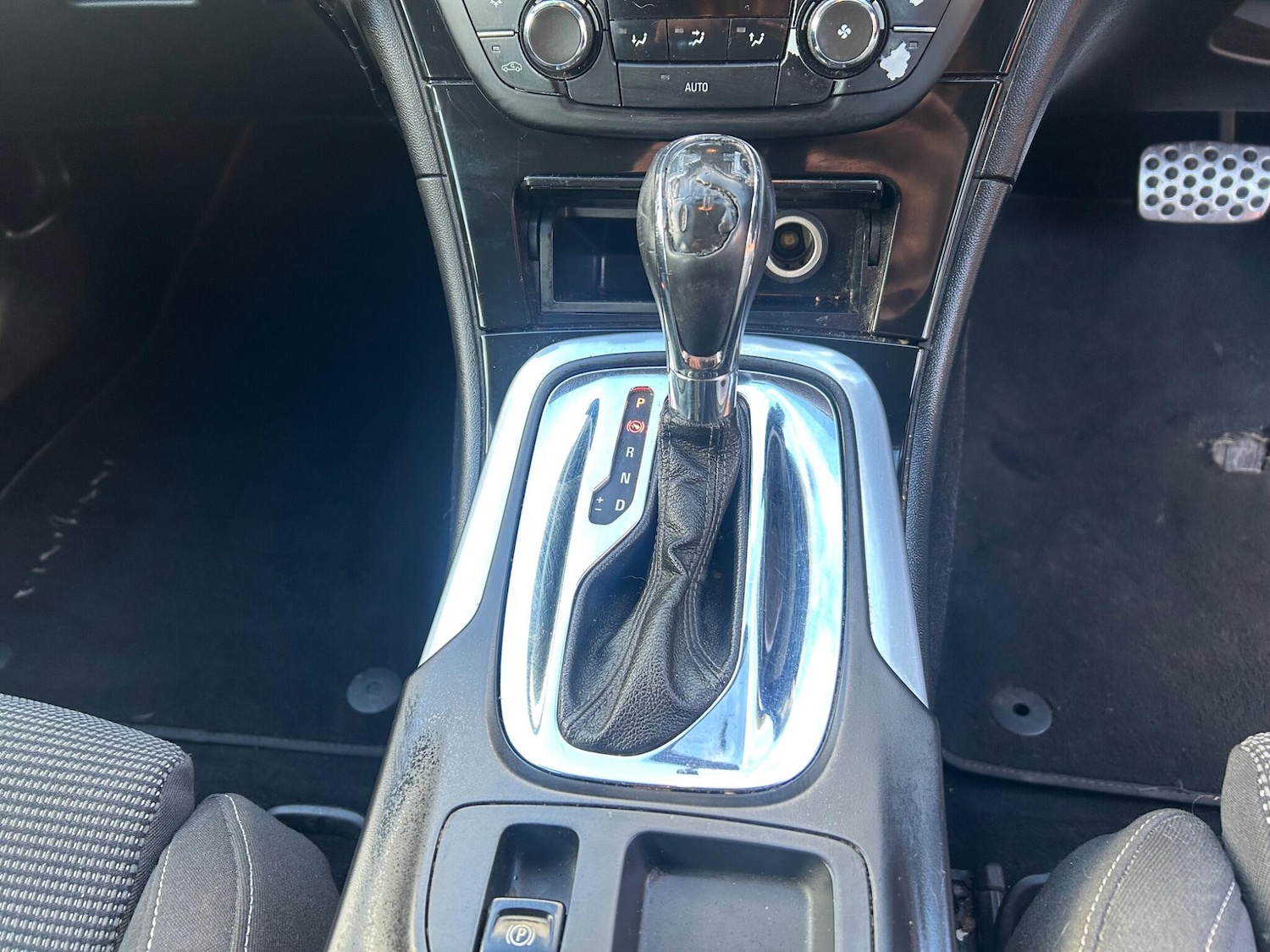 Used Vauxhall Insignia 2010 for sale - 77066518: Photo 29