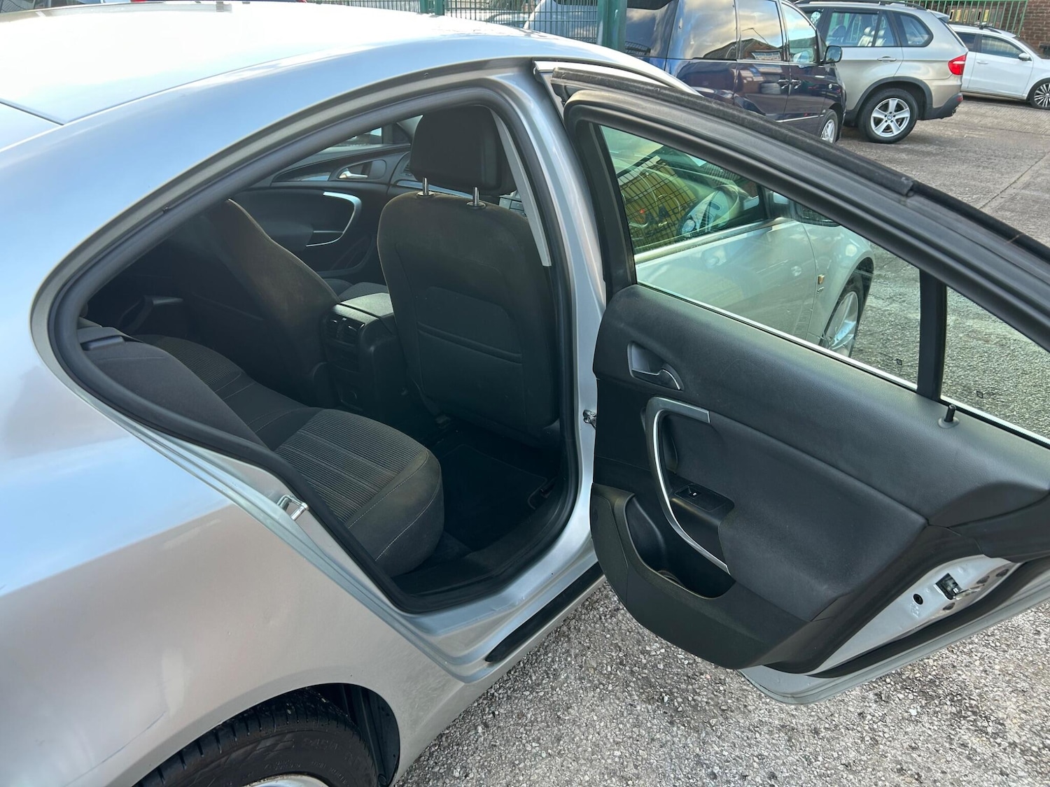 Used Vauxhall Insignia 2010 for sale - 77066518: Photo 30