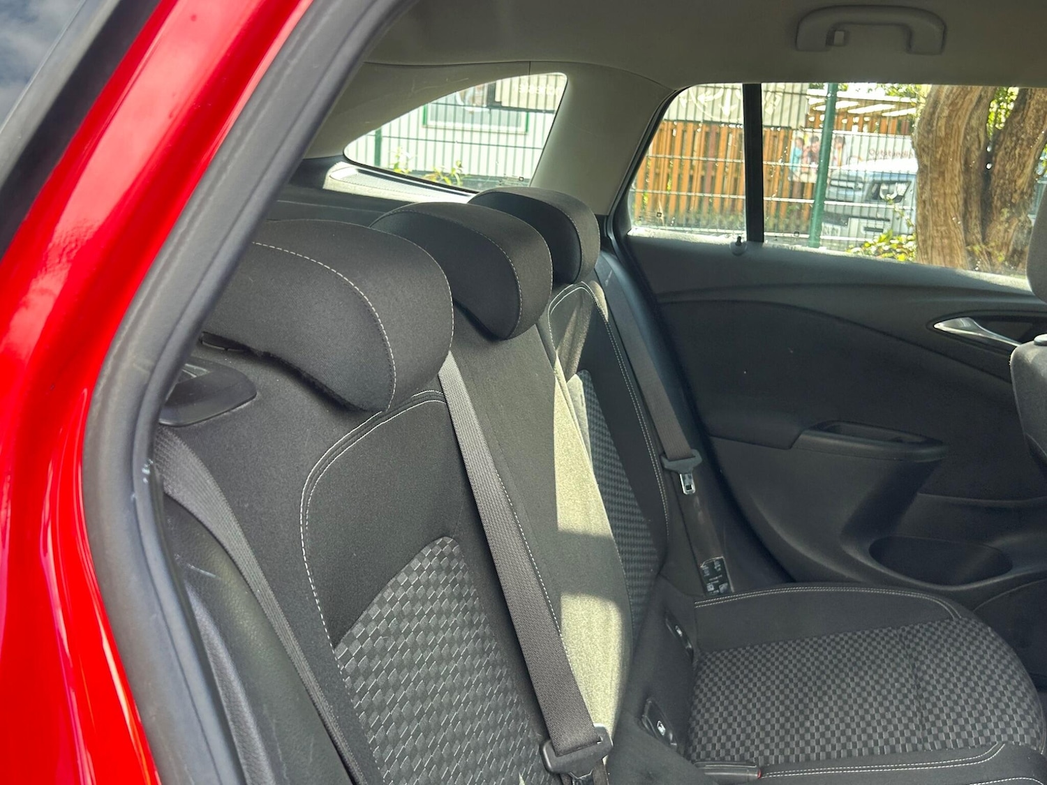 Used Vauxhall Astra 2016 for sale - 76952637: Photo 44