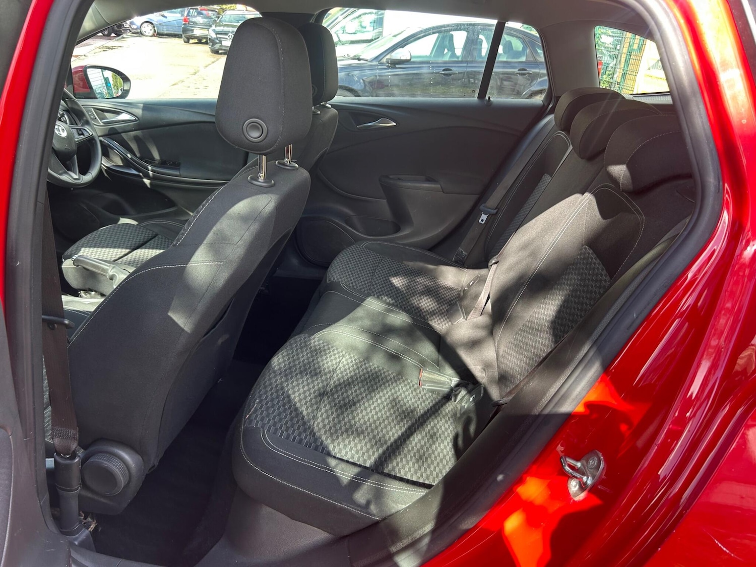 Used Vauxhall Astra 2016 for sale - 76952637: Photo 50