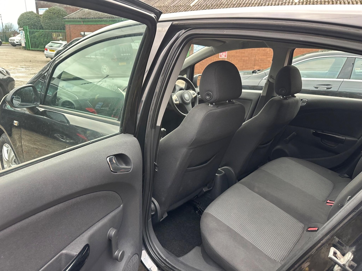 Used Vauxhall Corsa 2011 for sale - 76607081: Photo 24