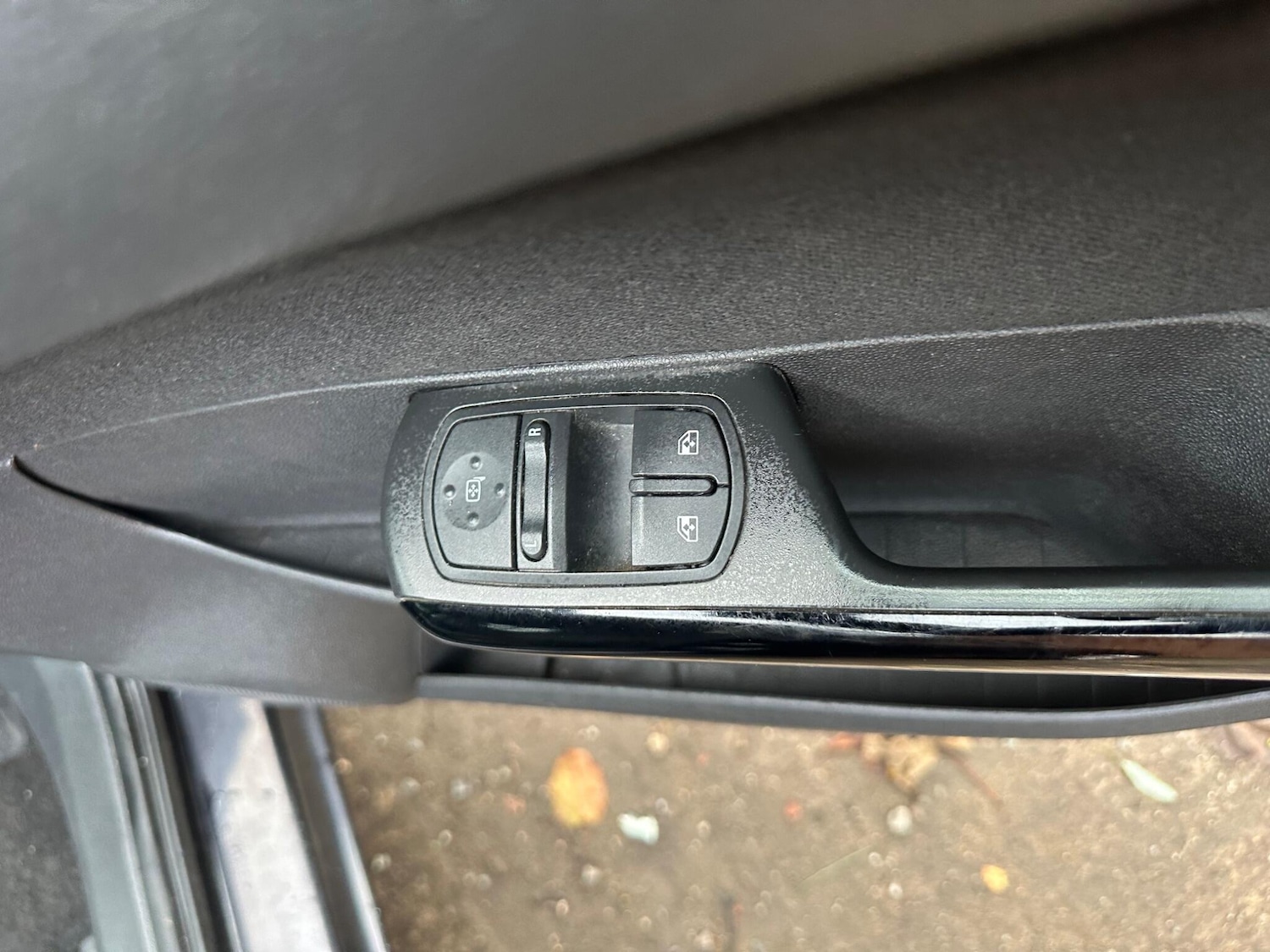 Used Vauxhall Corsa 2011 for sale - 76607081: Photo 35