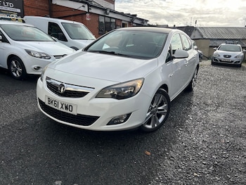 2011 (61) - 2.0 CDTi ecoFLEX SRi Euro 5 (s/s) 5dr