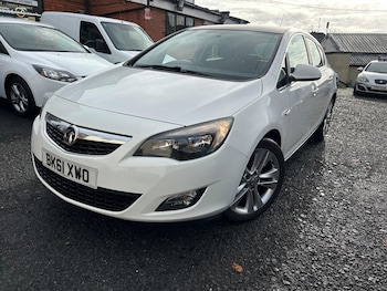 Used Vauxhall Astra 2011 for sale - 76337381: Photo