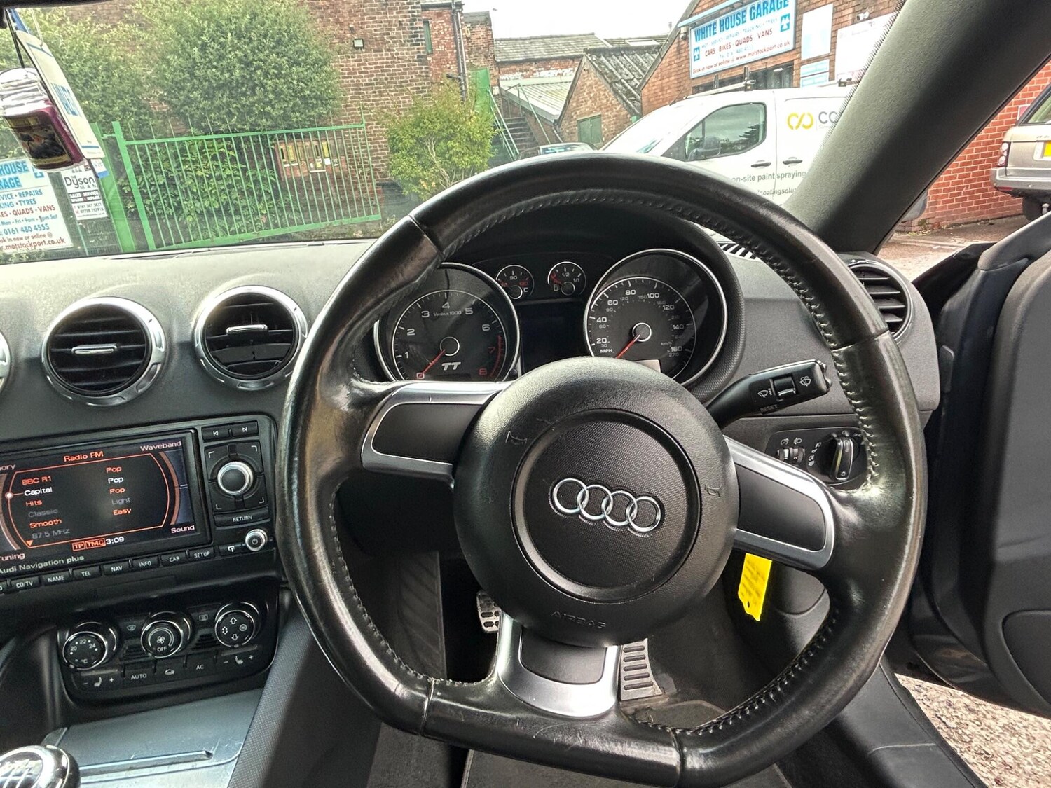 Used Audi TT for sale - 76158526: Photo 42