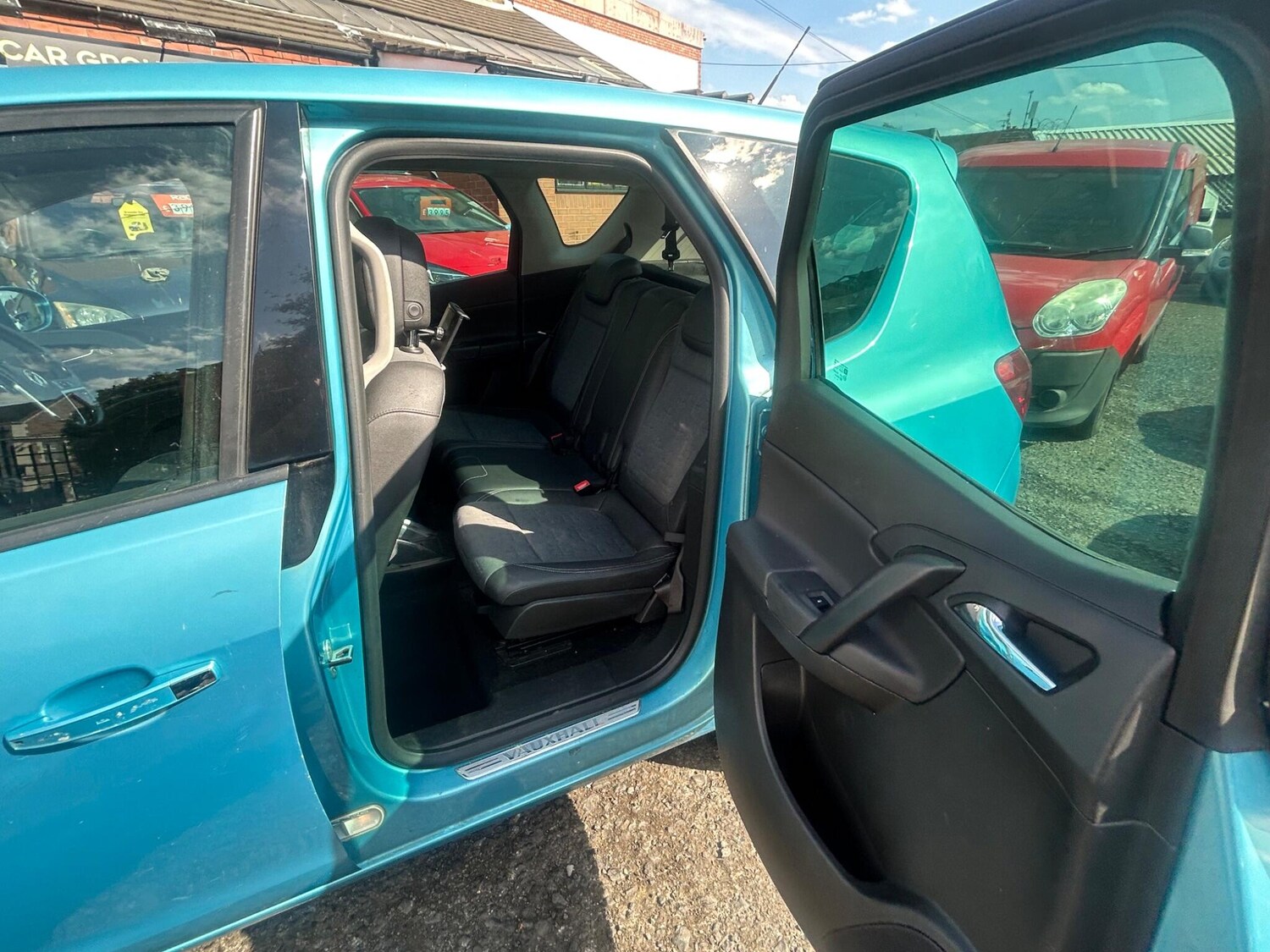 Used Vauxhall Meriva 2011 for sale - 76159037: Photo 34