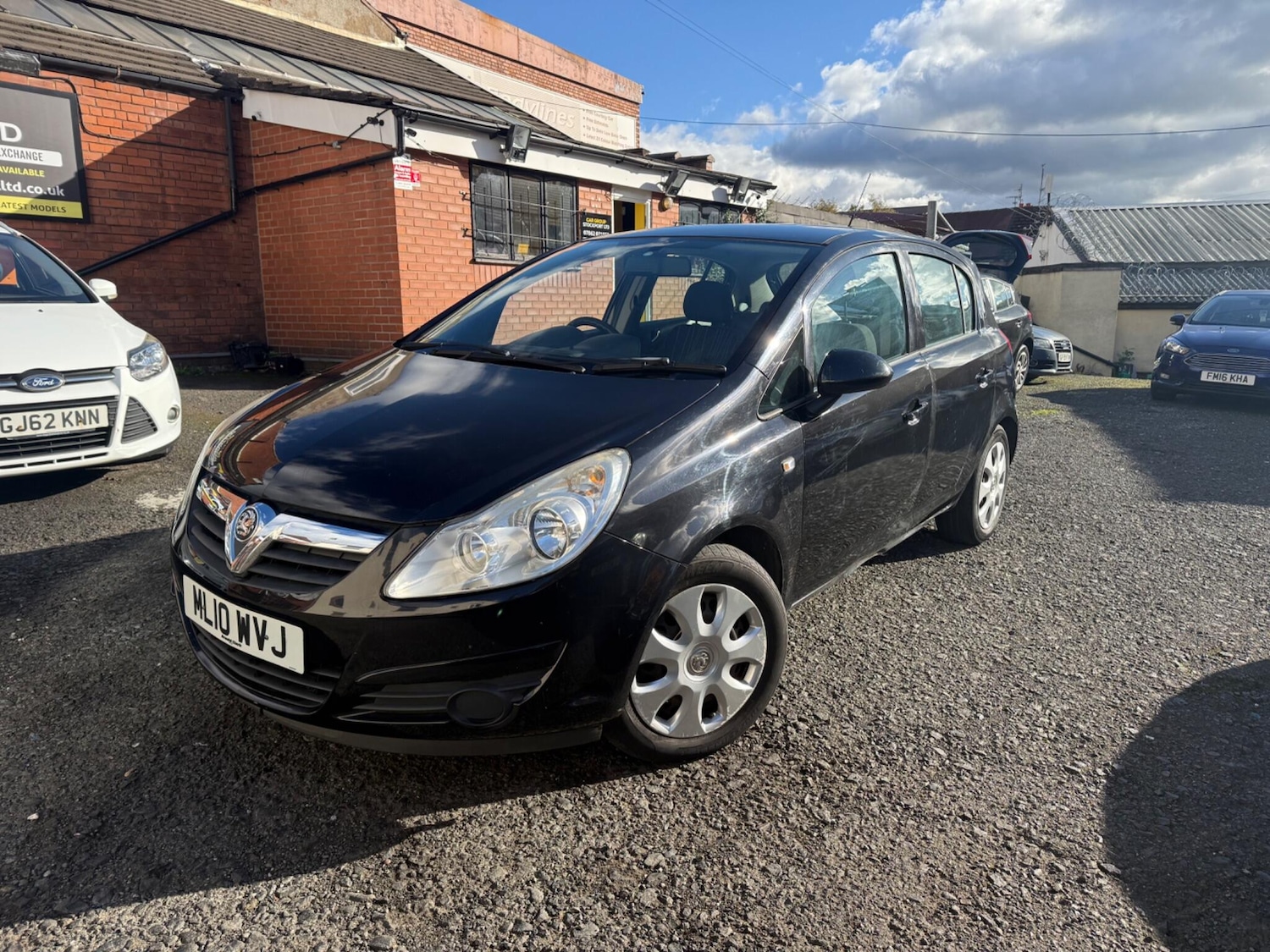 Used Vauxhall Corsa 2010 for sale - 76377787: Photo 1
