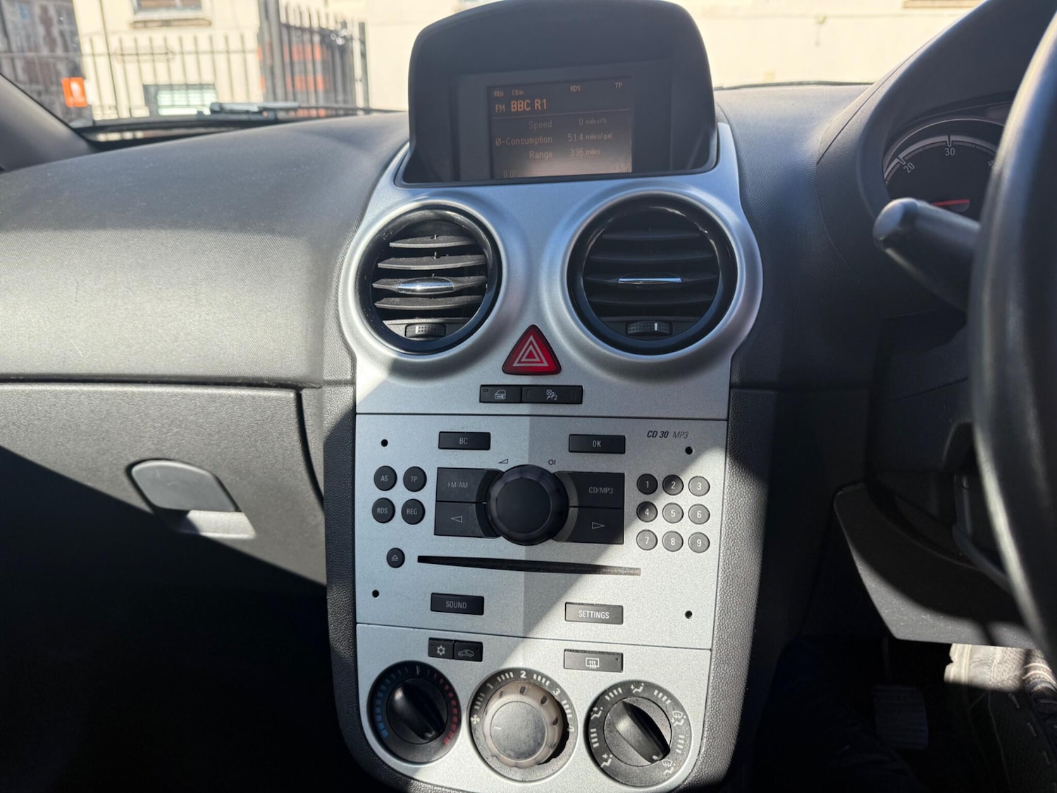 Used Vauxhall Corsa 2010 for sale - 76377787: Photo 13