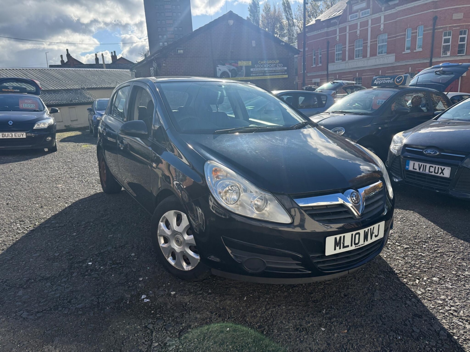 Used Vauxhall Corsa 2010 for sale - 76377787: Photo 2