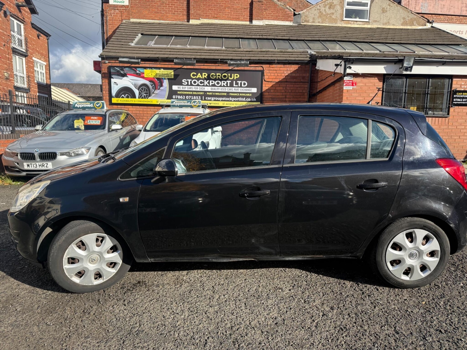 Used Vauxhall Corsa 2010 for sale - 76377787: Photo 4