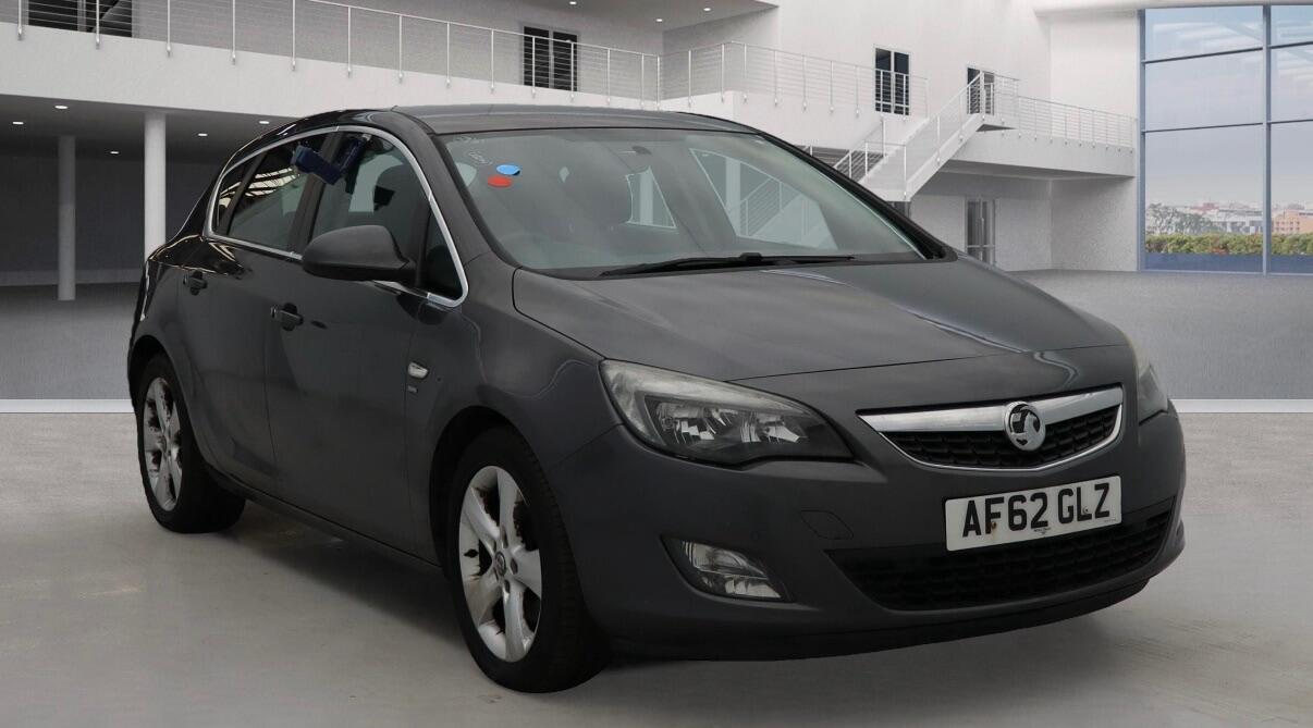 Used Vauxhall Astra 2012 for sale - 76472414: Photo 1