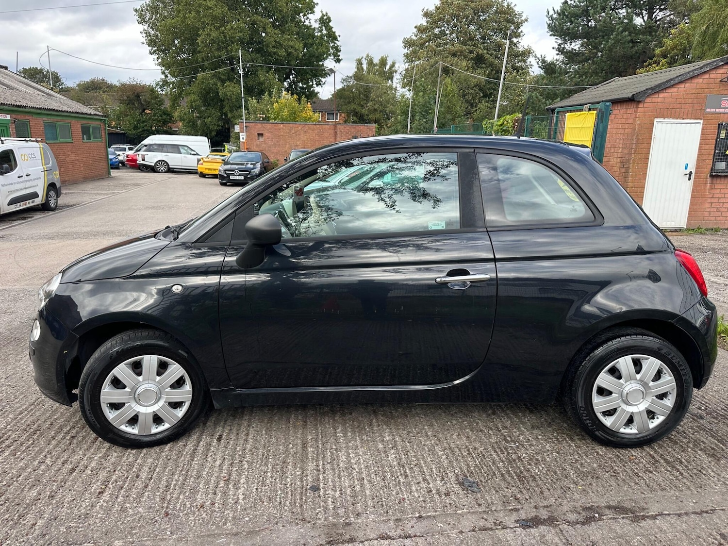 Used Fiat 500 2016 for sale - 76952635: Photo 11