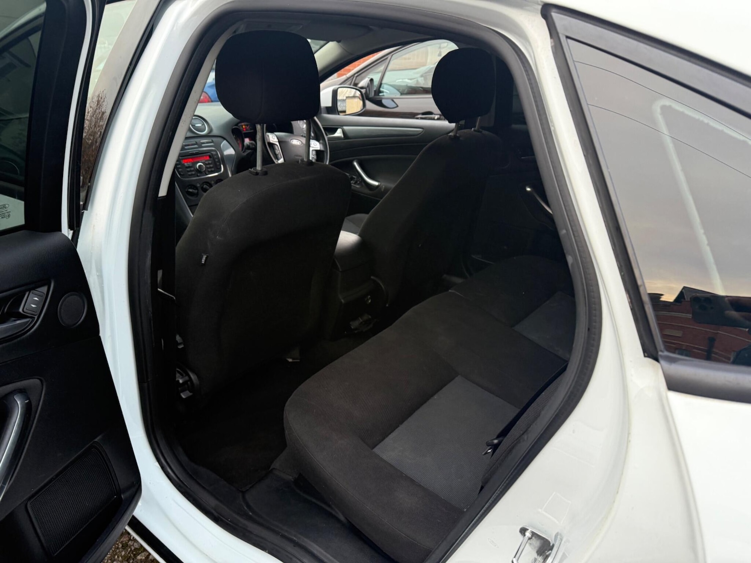 Used Ford Mondeo 2014 for sale - 76398804: Photo 13