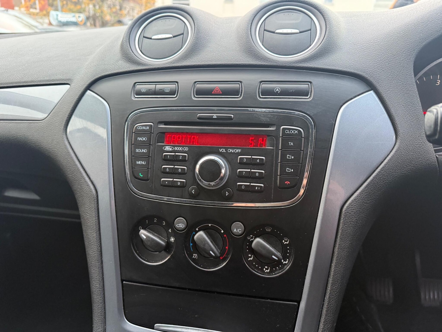 Used Ford Mondeo 2014 for sale - 76398804: Photo 16