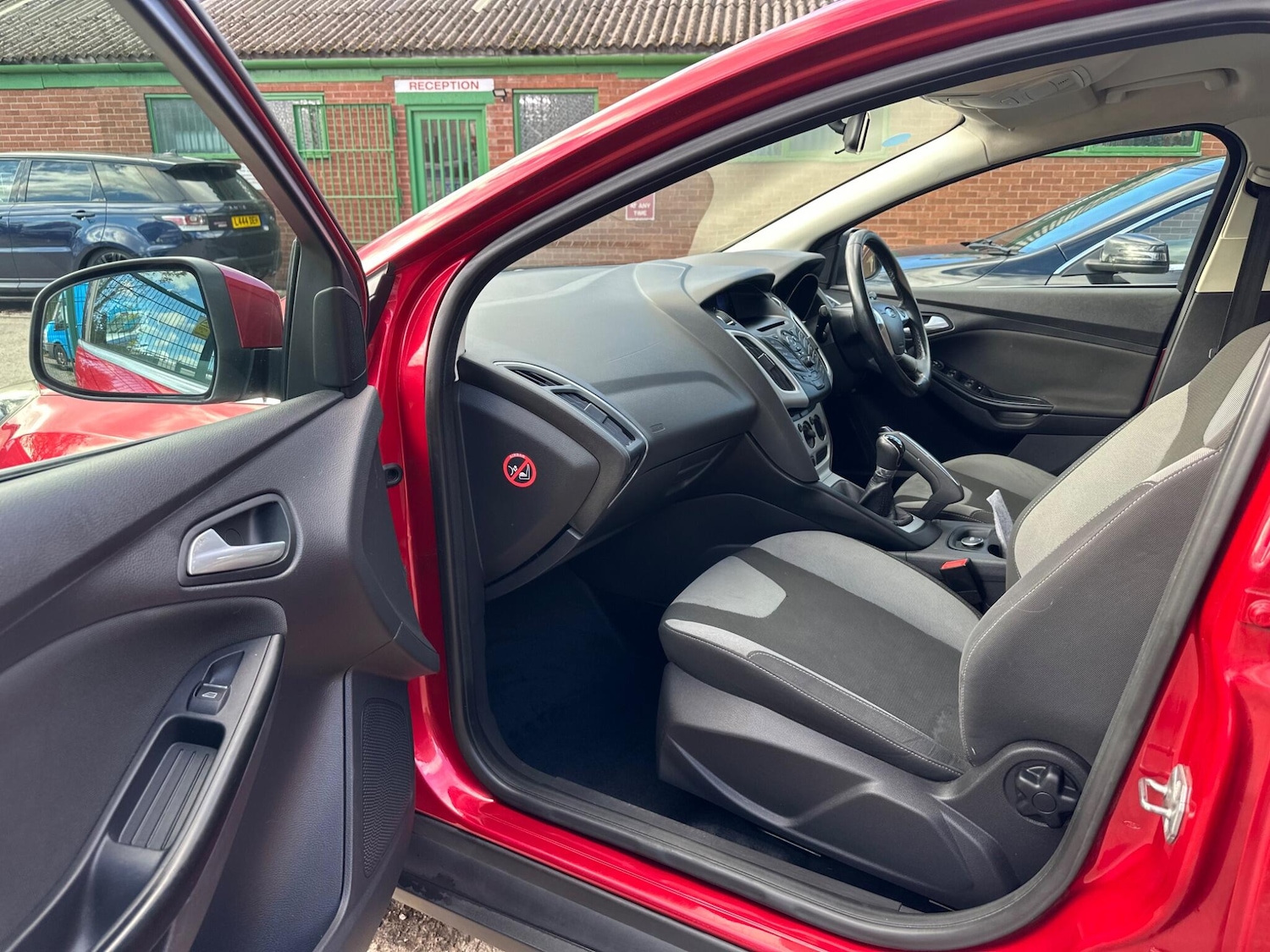 Used Ford Focus 2011 for sale - 76499319: Photo 22