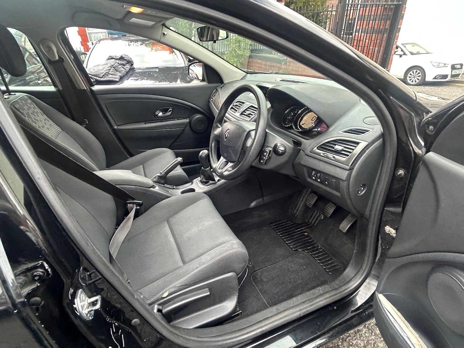 Used Renault Megane 2013 for sale - 76953467: Photo 22