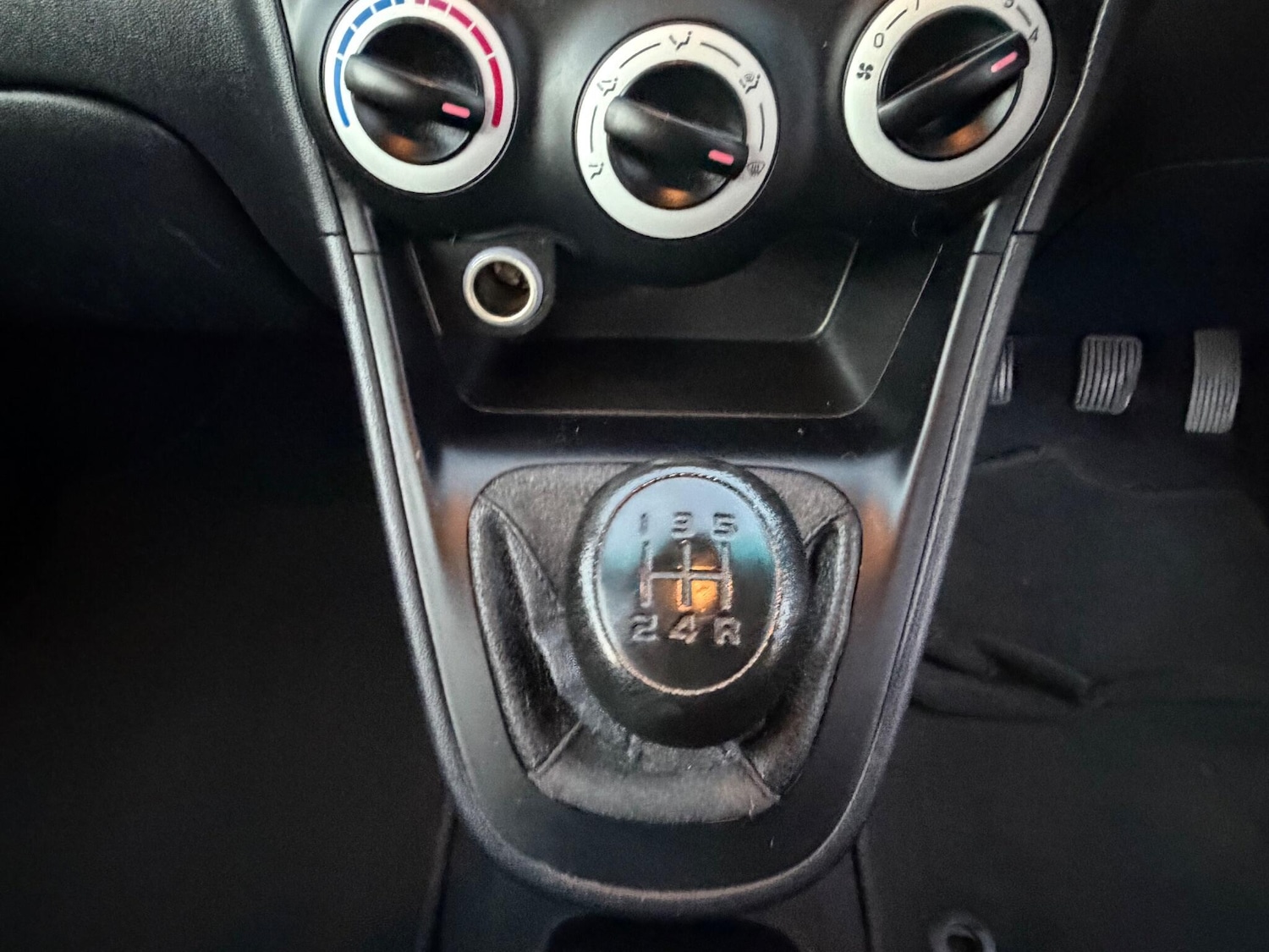 Used Hyundai i10 2009 for sale - 76952736: Photo 27