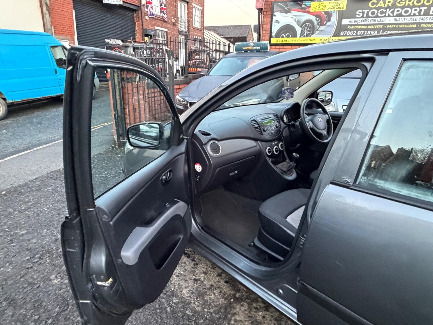 Used Hyundai i10 2009 for sale - 76952736: Photo 36