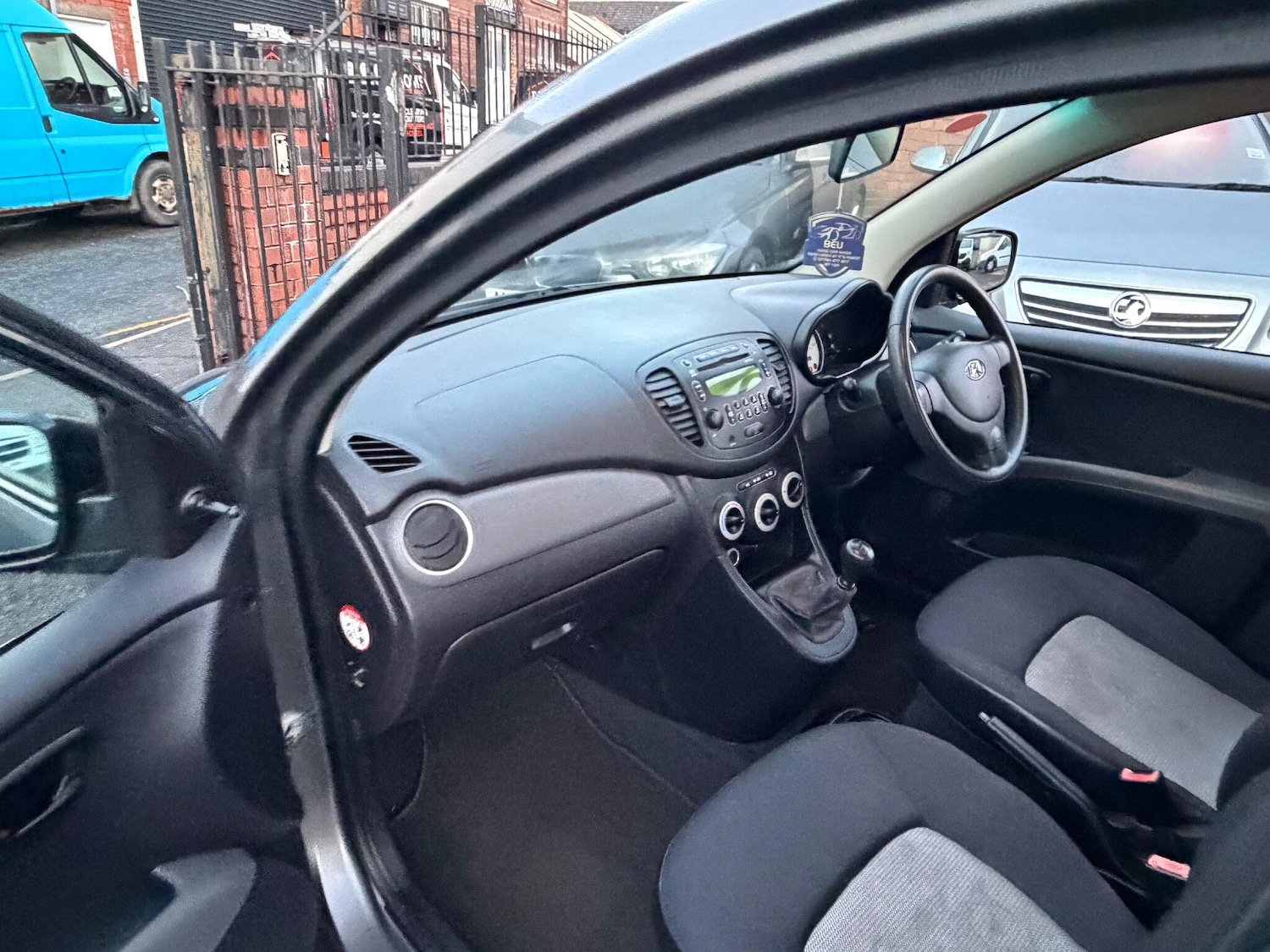 Used Hyundai i10 2009 for sale - 76952736: Photo 37