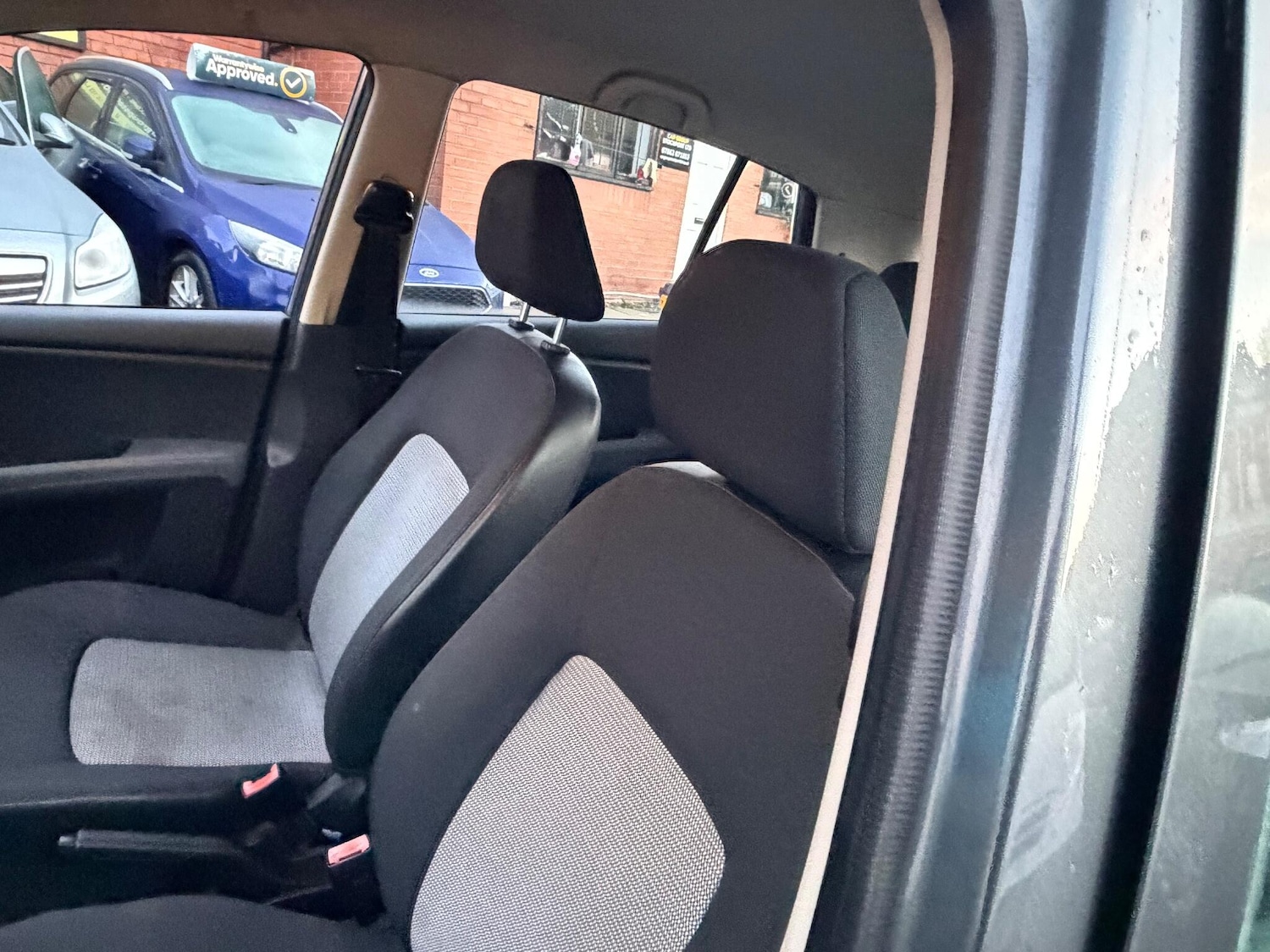 Used Hyundai i10 2009 for sale - 76952736: Photo 38