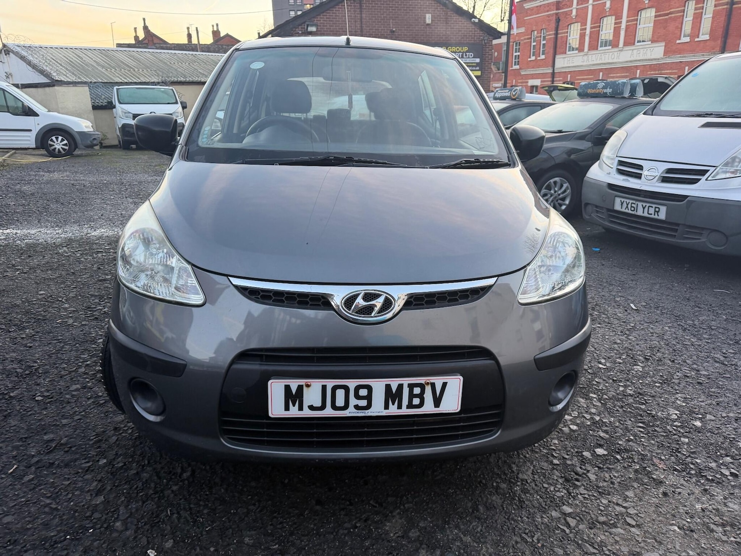 Used Hyundai i10 2009 for sale - 76952736: Photo 4