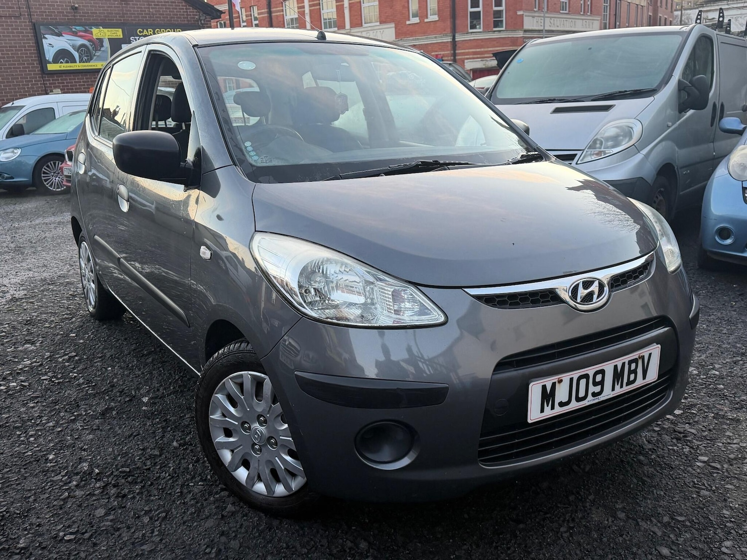 Used Hyundai i10 2009 for sale - 76952736: Photo 6