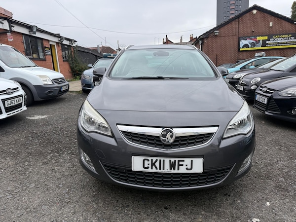 Used Vauxhall Astra 2011 for sale - 76259530: Photo 3
