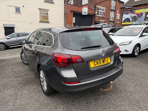 Used Vauxhall Astra 2011 for sale - 76259530: Photo 5