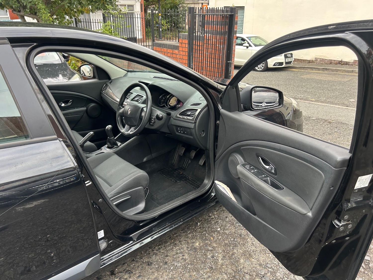 Used Renault Megane for sale - 76550631: Photo 18