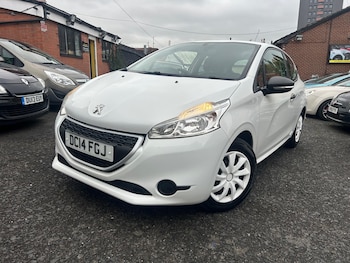 Used Peugeot 208 2014 for sale - 76199882: Photo 2