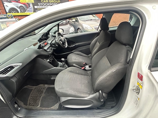 Used Peugeot 208 2014 for sale - 76199882: Photo 33