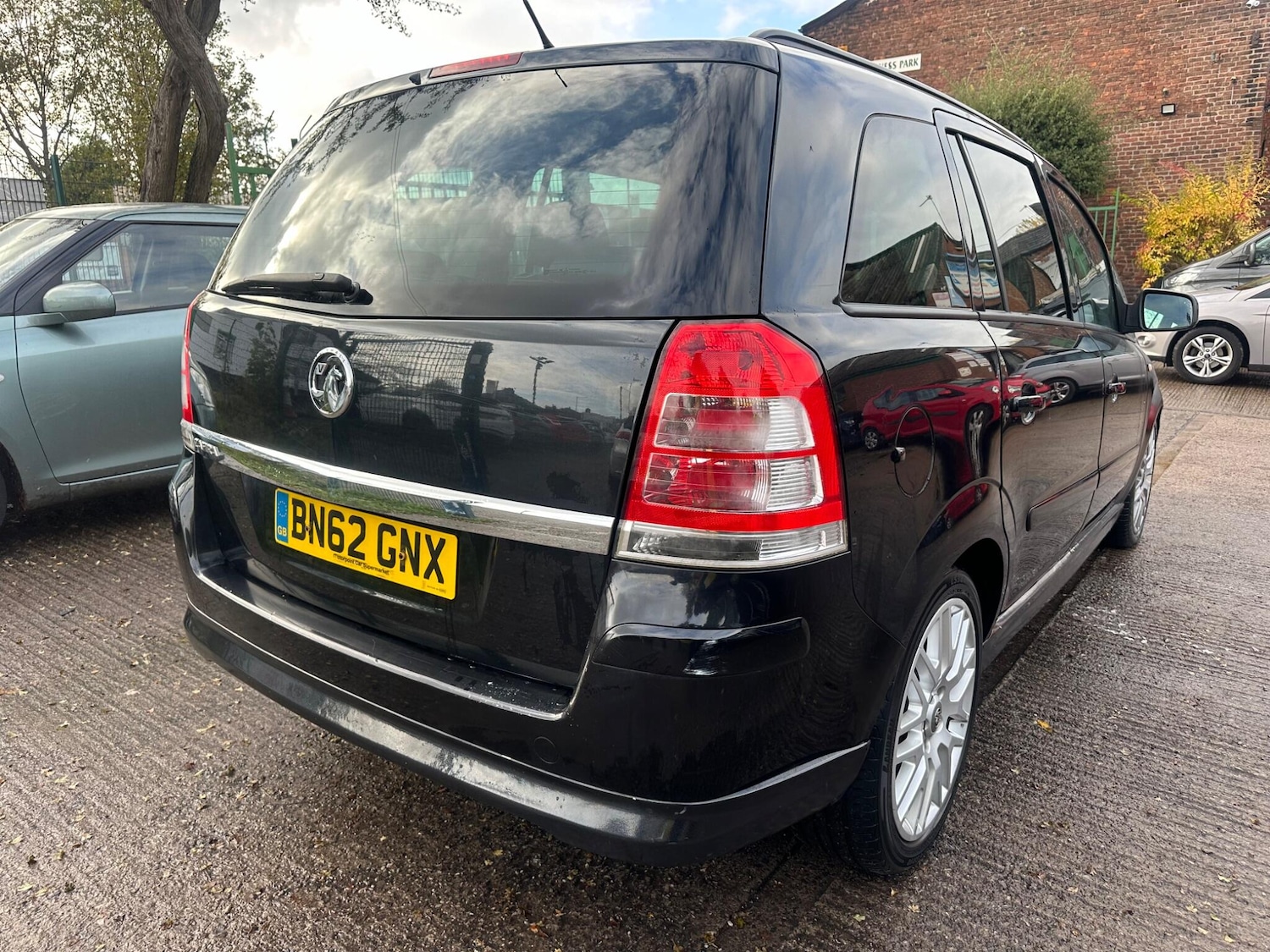 Used Vauxhall Zafira 2012 for sale - 76952740: Photo 7
