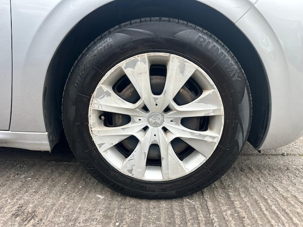 Used Peugeot 208 2014 for sale - 76269631: Photo 13