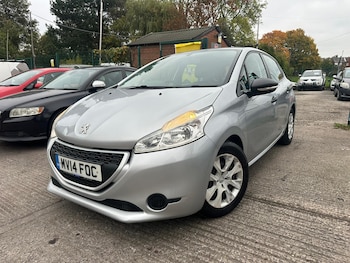 Peugeot - 208