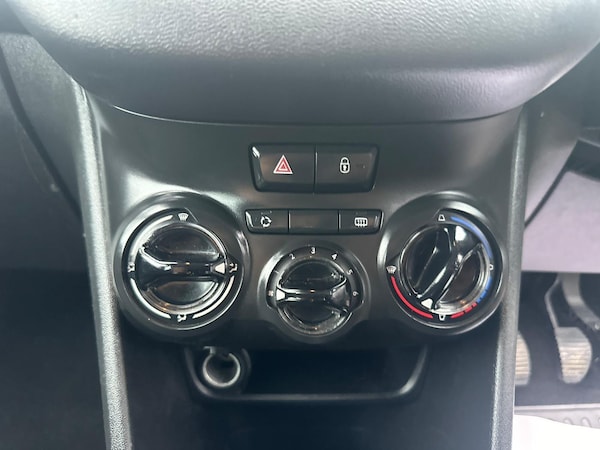 Used Peugeot 208 2014 for sale - 76269631: Photo 22